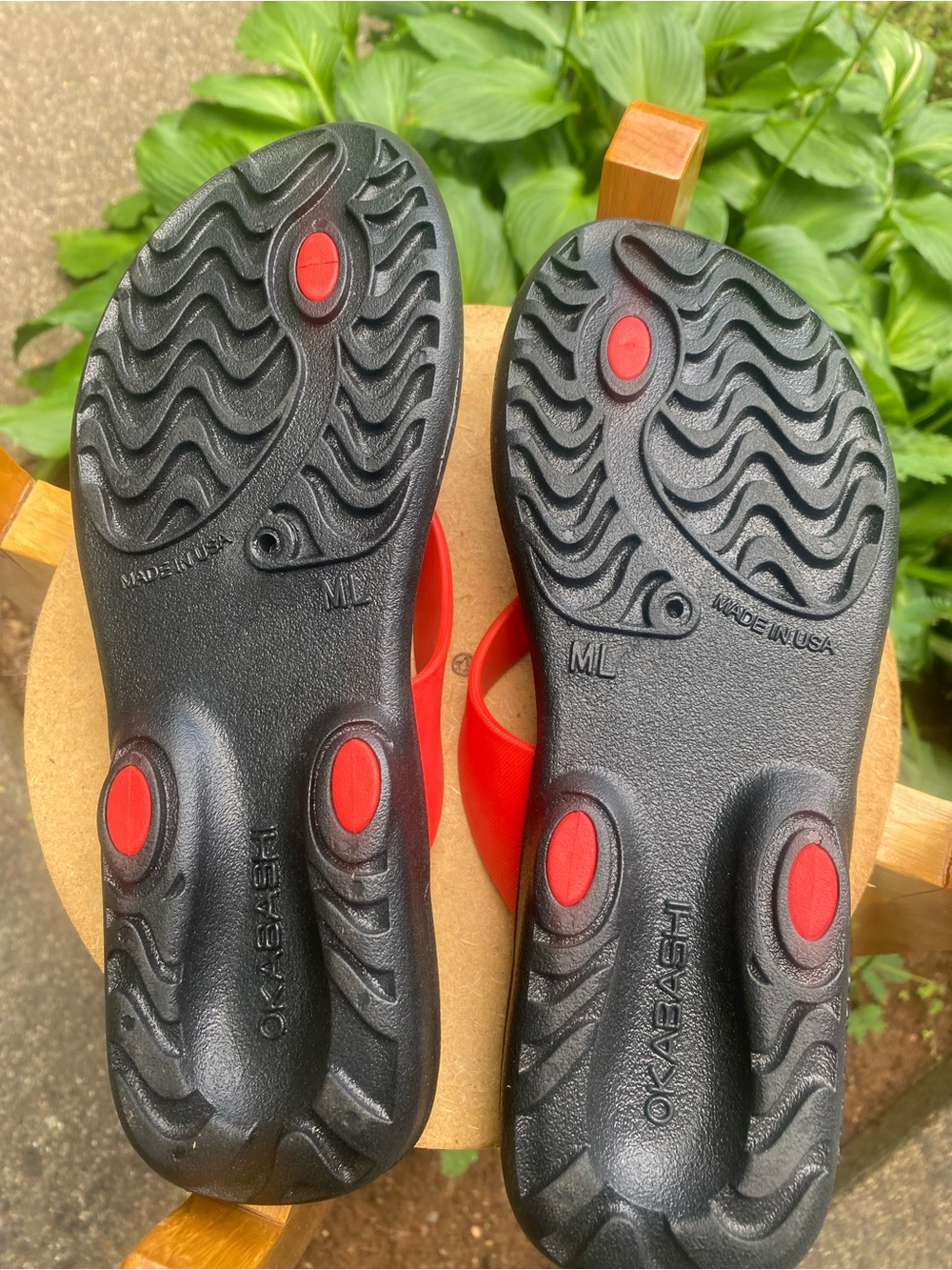 NWOT Okabashi flip flops - Picture 2 of 6